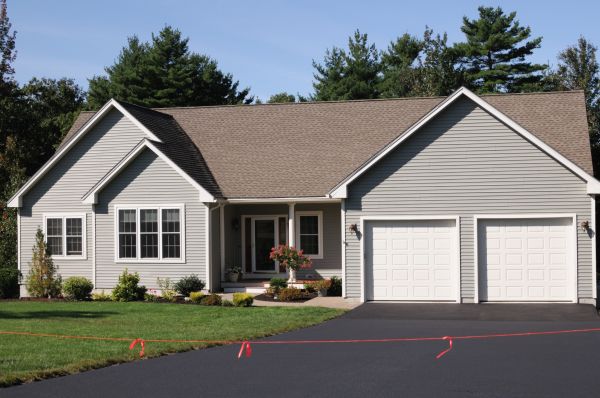 Residential Driveway Sealcoating in Johnstown