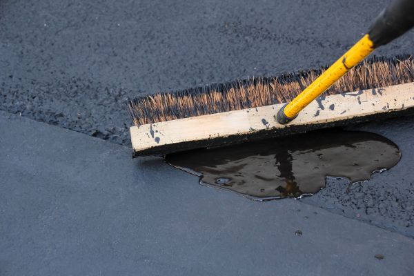 Driveway Asphalt Sealing in Johnstown